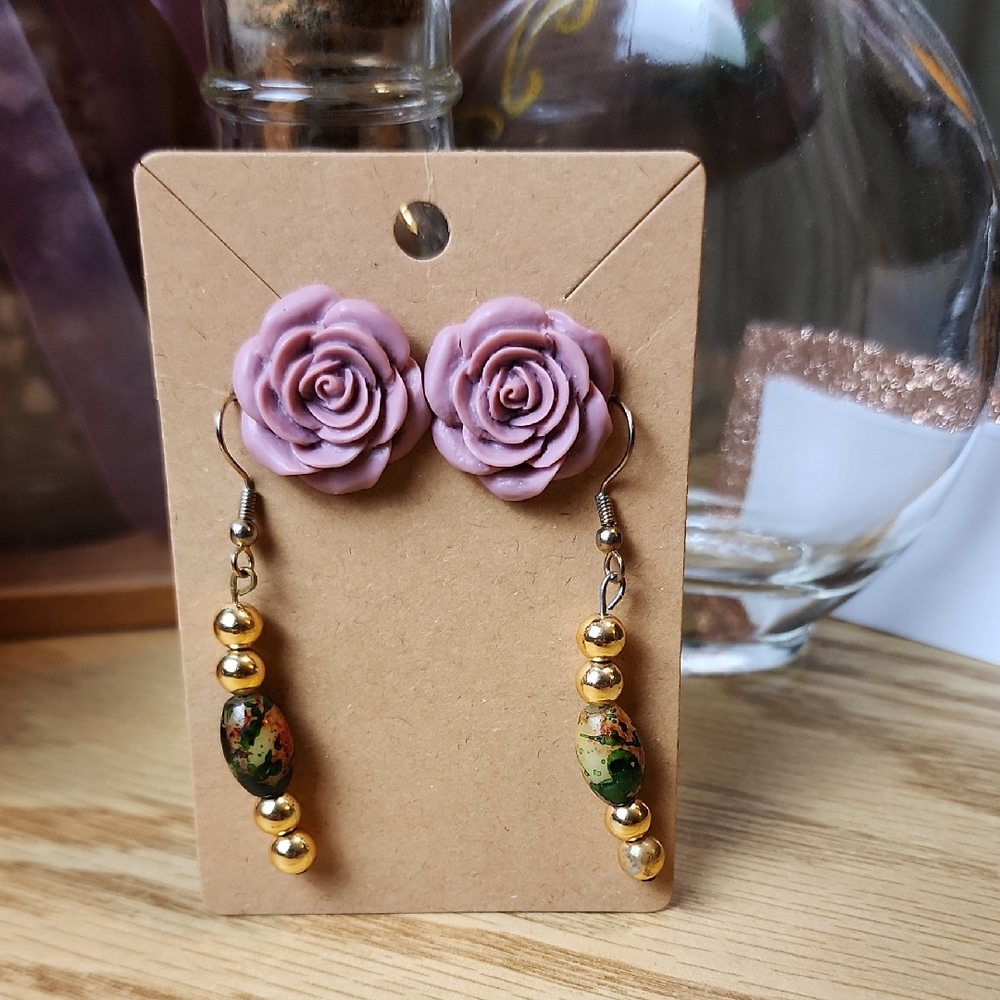 Set Of 2 Earrings
